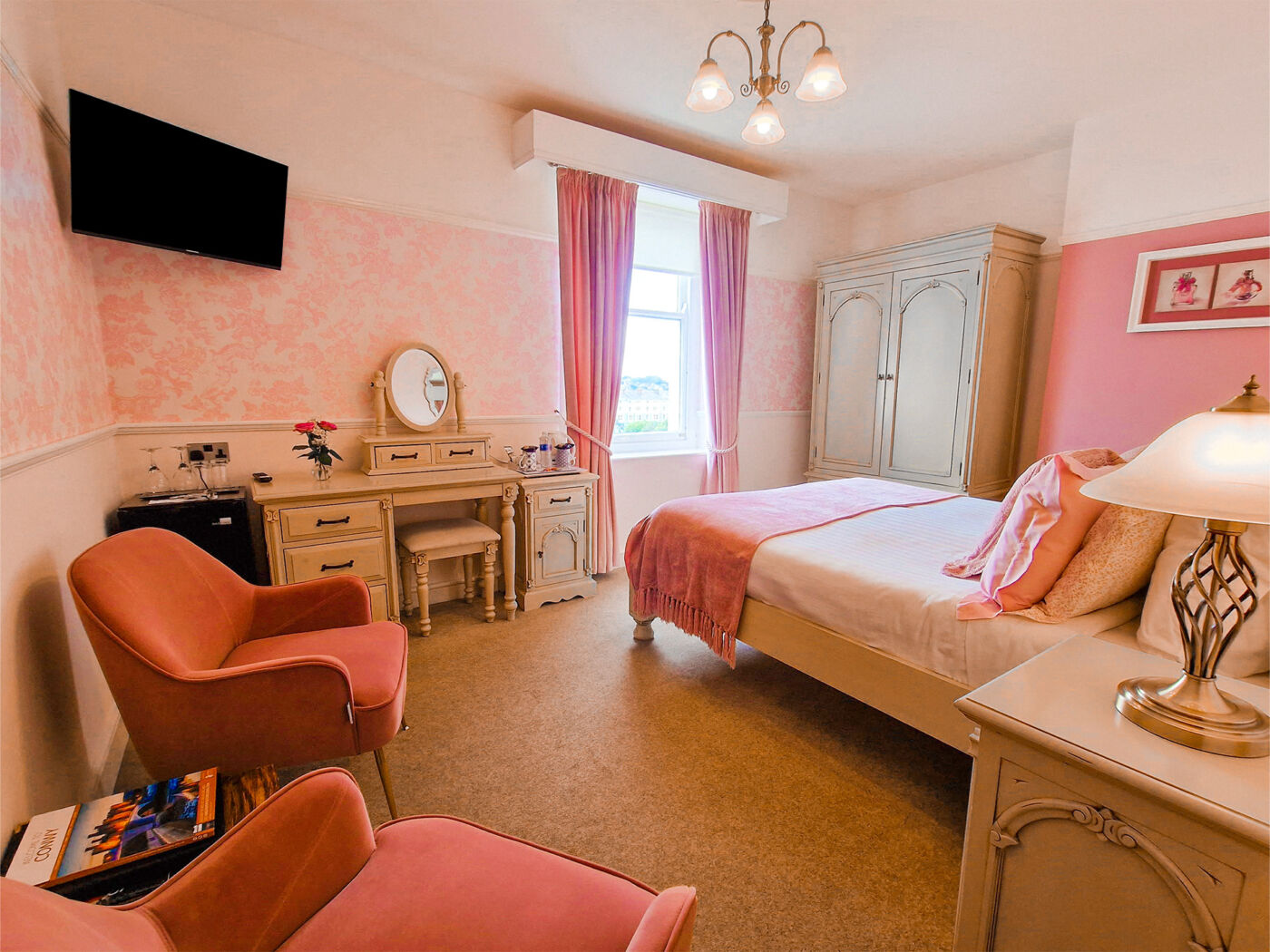 The Elm Tree Hotel Llandudno - Untitled-1